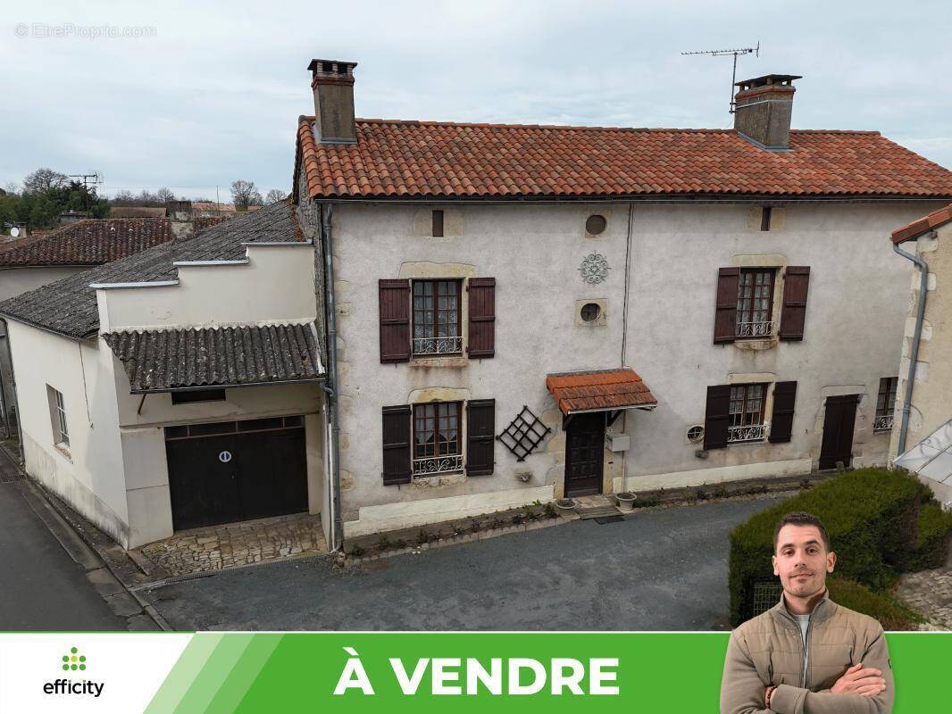 Maison à JOUSSE