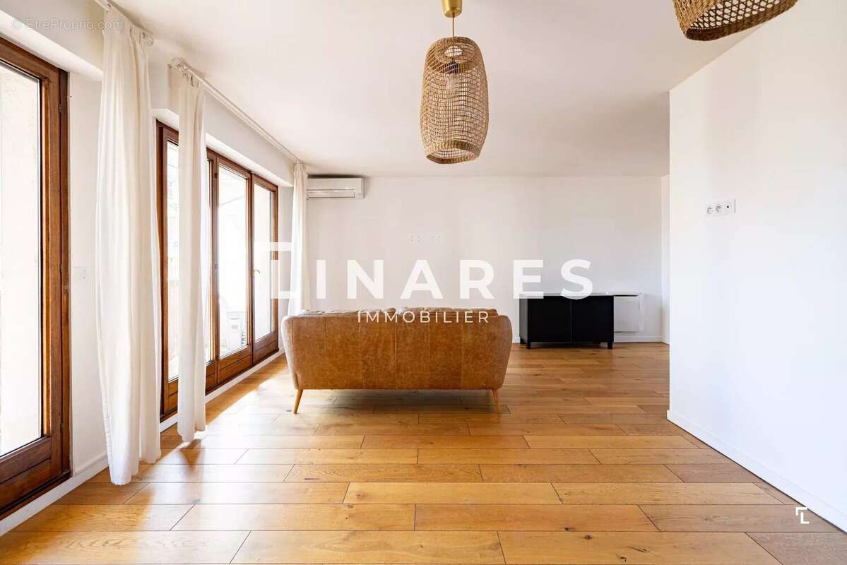 Appartement à MARSEILLE-6E