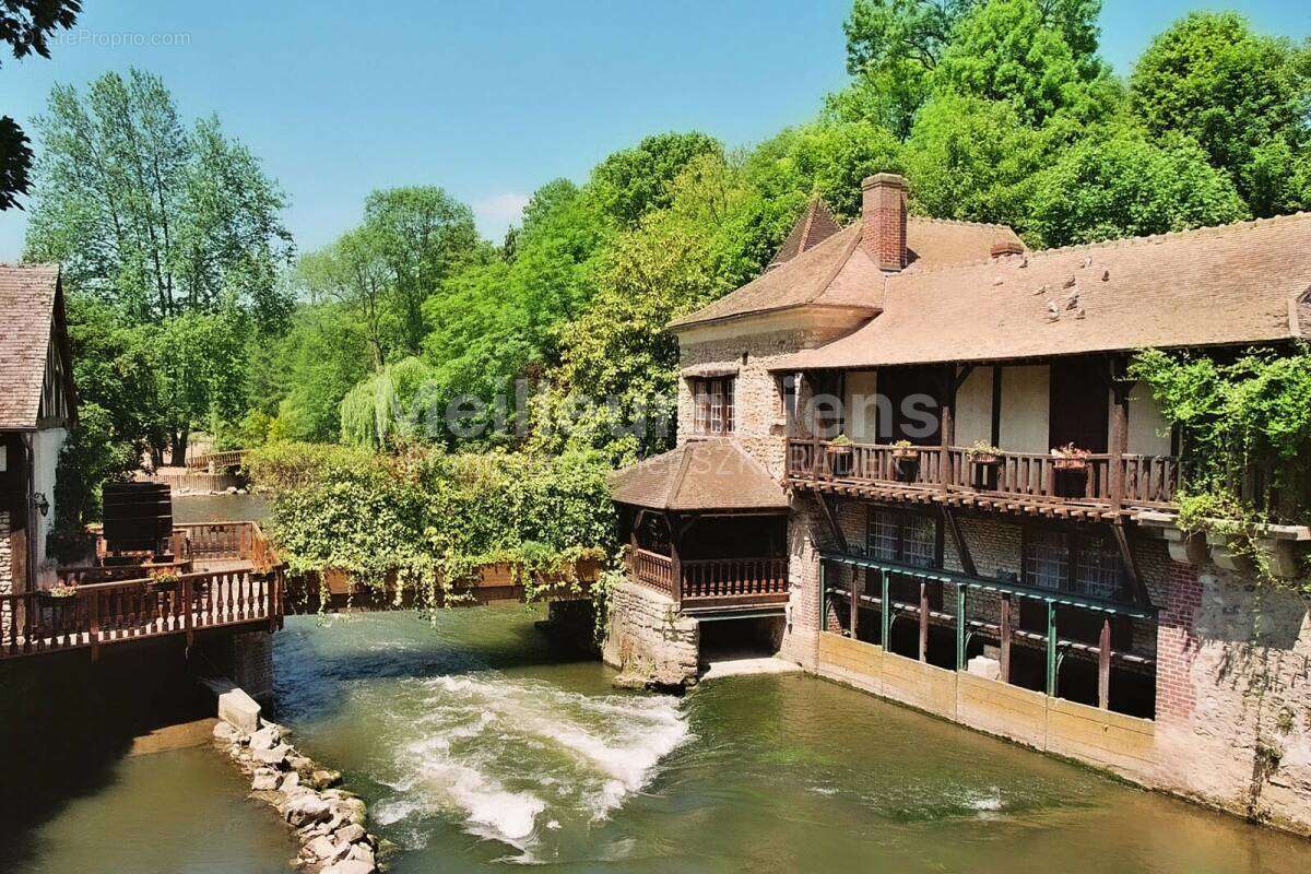Terrain à PACY-SUR-EURE