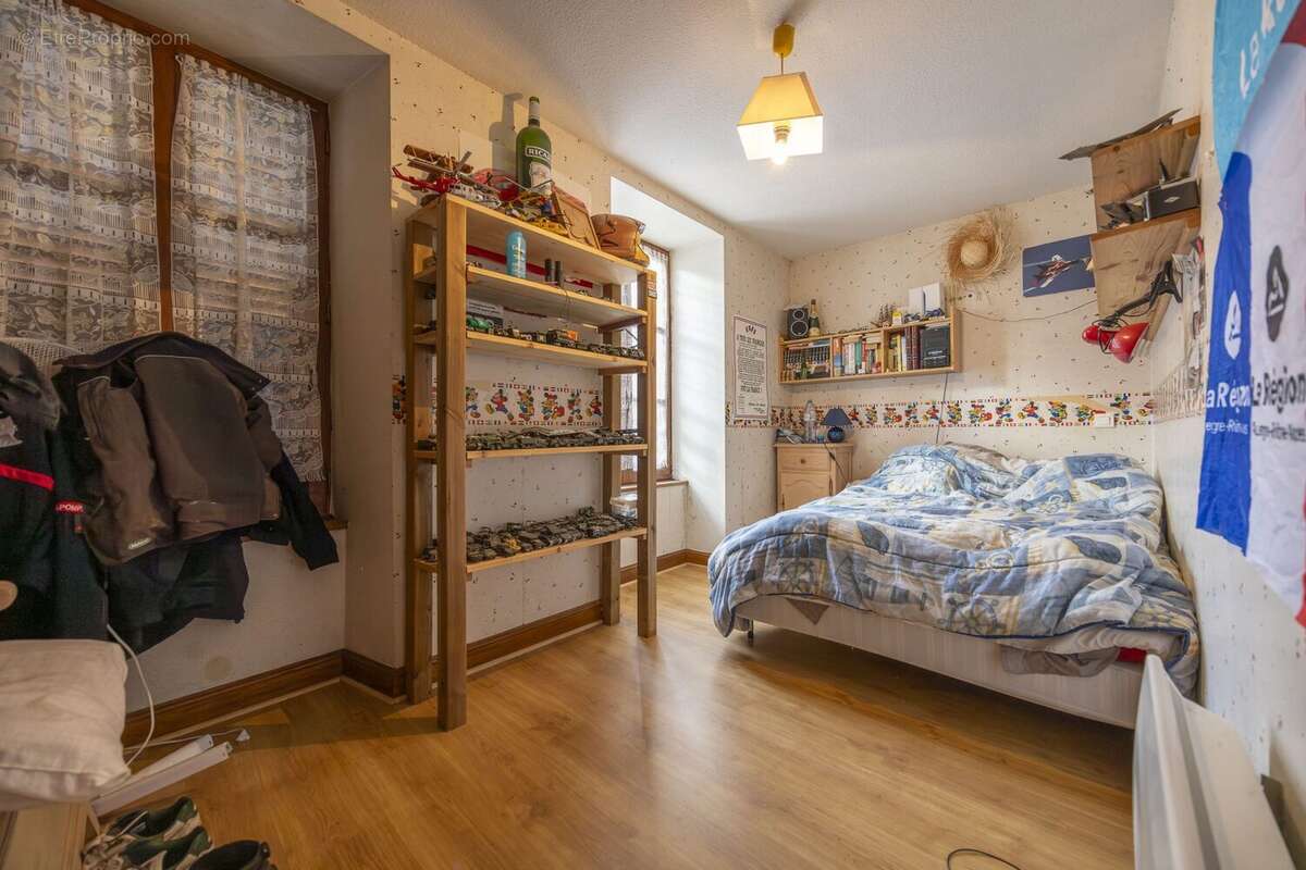 Appartement à PLEAUX