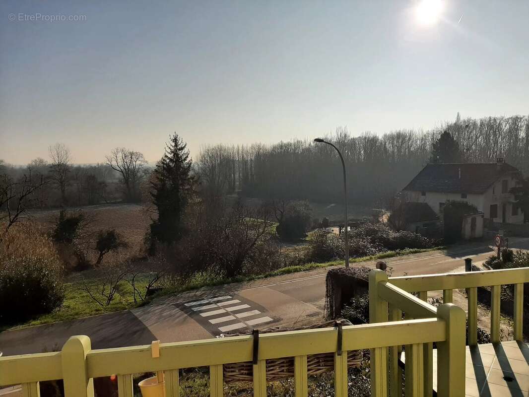Maison de village bien aménagée à proximité de toutes les commodités - photo 10