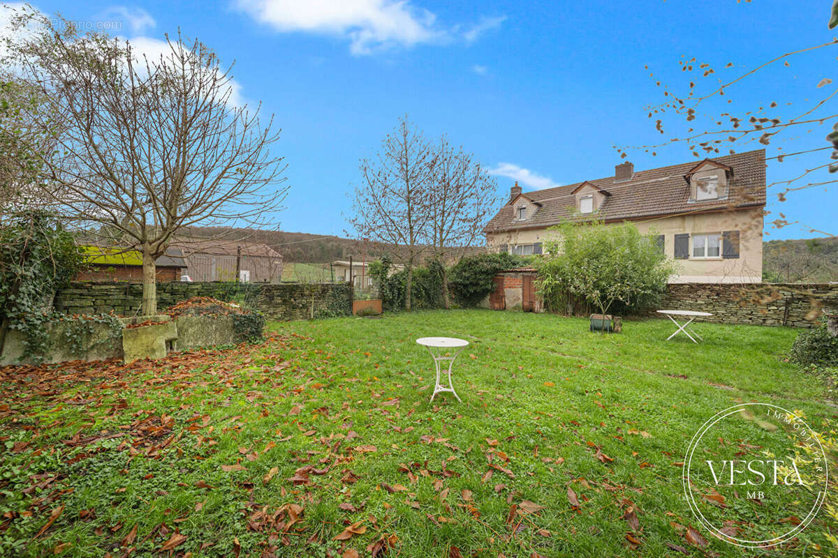 Maison à NUITS-SAINT-GEORGES