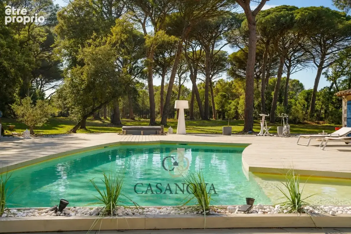 Propriété de caractère ancienne verrerie rénovée  1,4 ha, piscine, dépendance - photo 5