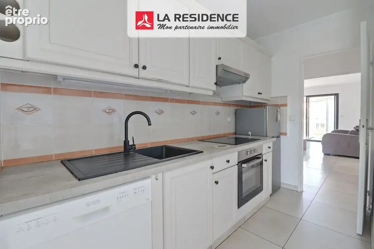 Appartement 70 m² à Frejus  - photo 6