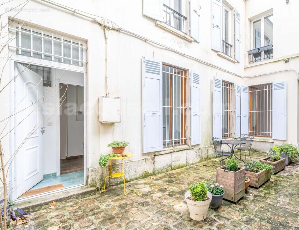 5 - Appartement à PARIS-14E
