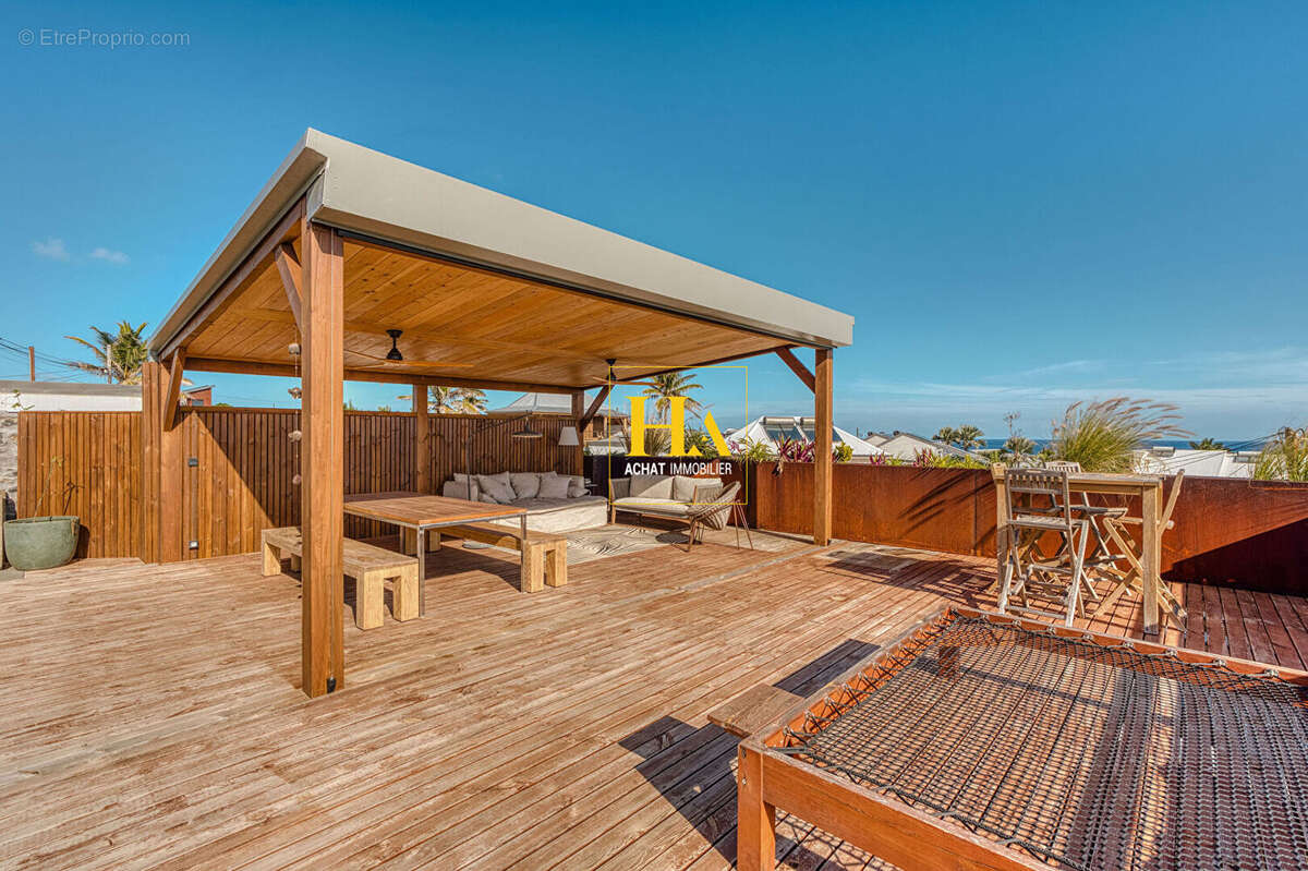 Villa contemporaine 160 m² avec piscine et vue mer ,Terre Sainte, Saint-Pierre - photo 8