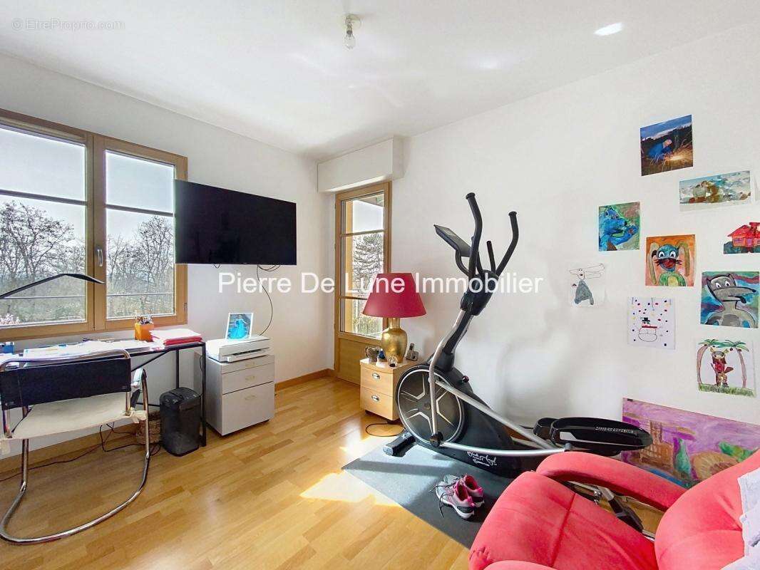 Appartement à SAINT-DIDIER-AU-MONT-D'OR