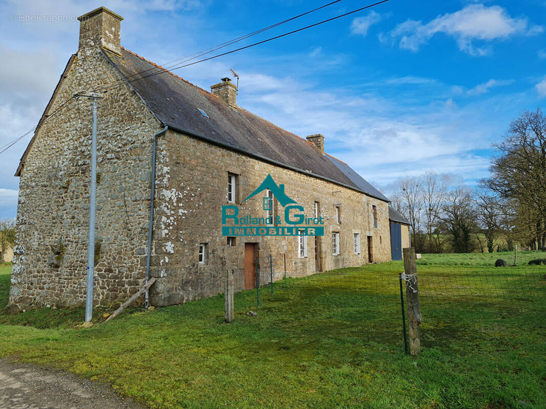 Maison à SAINT-HILAIRE-DES-LANDES