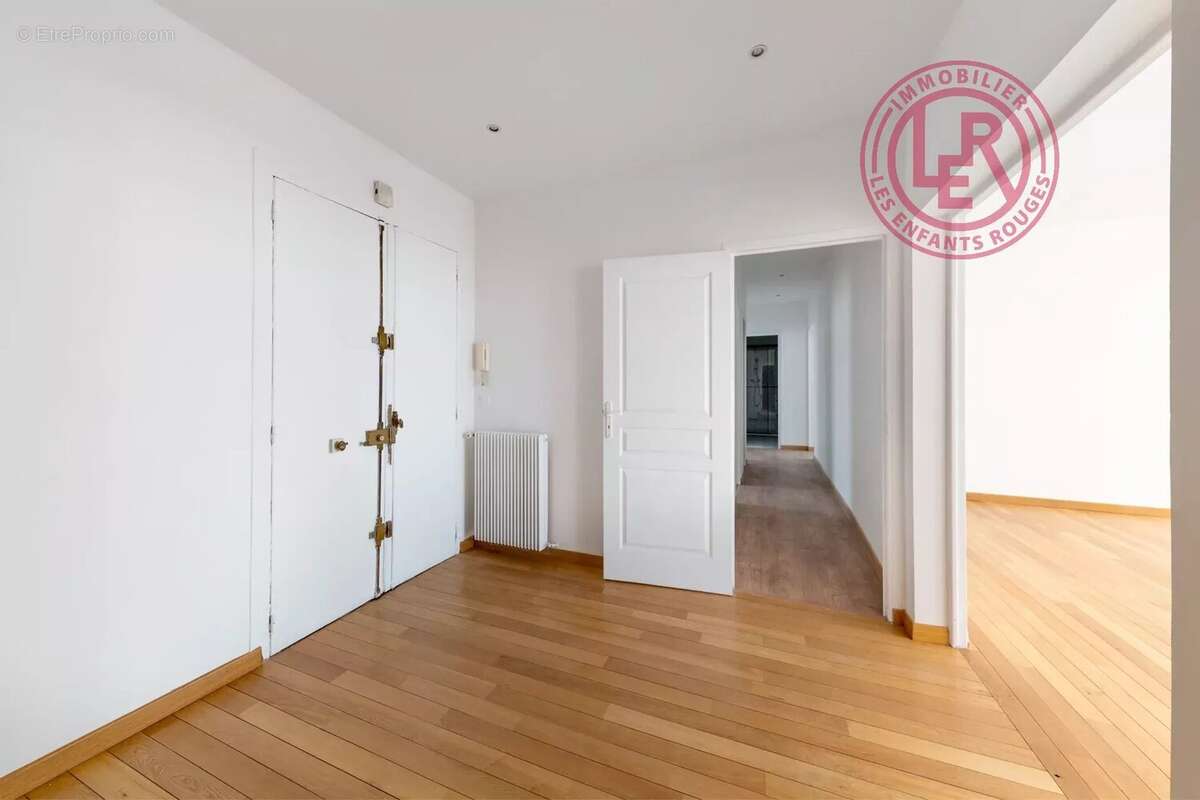 Appartement à PARIS-2E