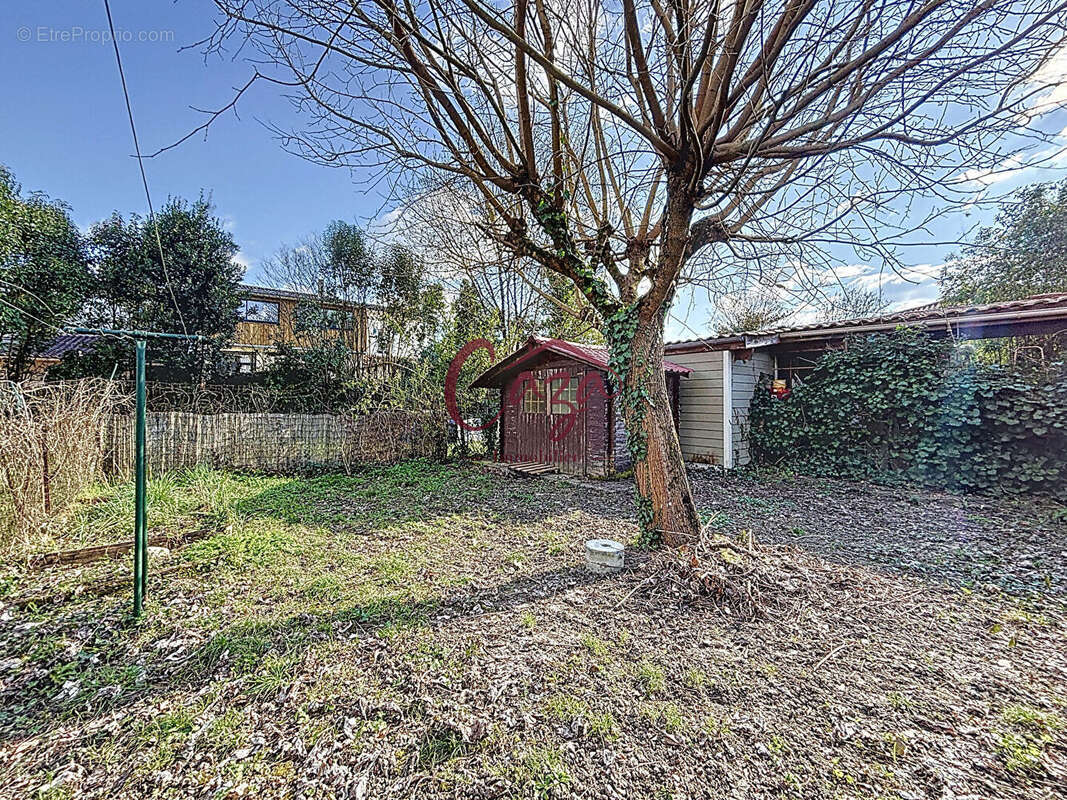 Maison à CAMBLANES-ET-MEYNAC
