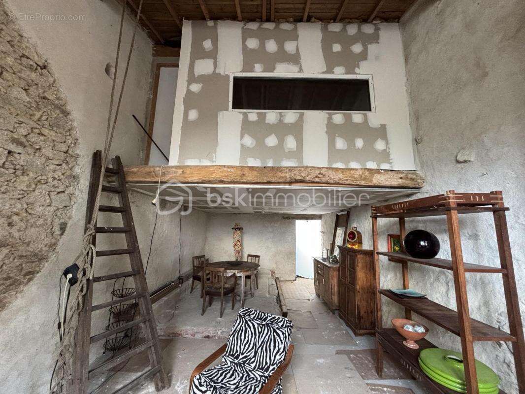 Appartement à MONTAIGU