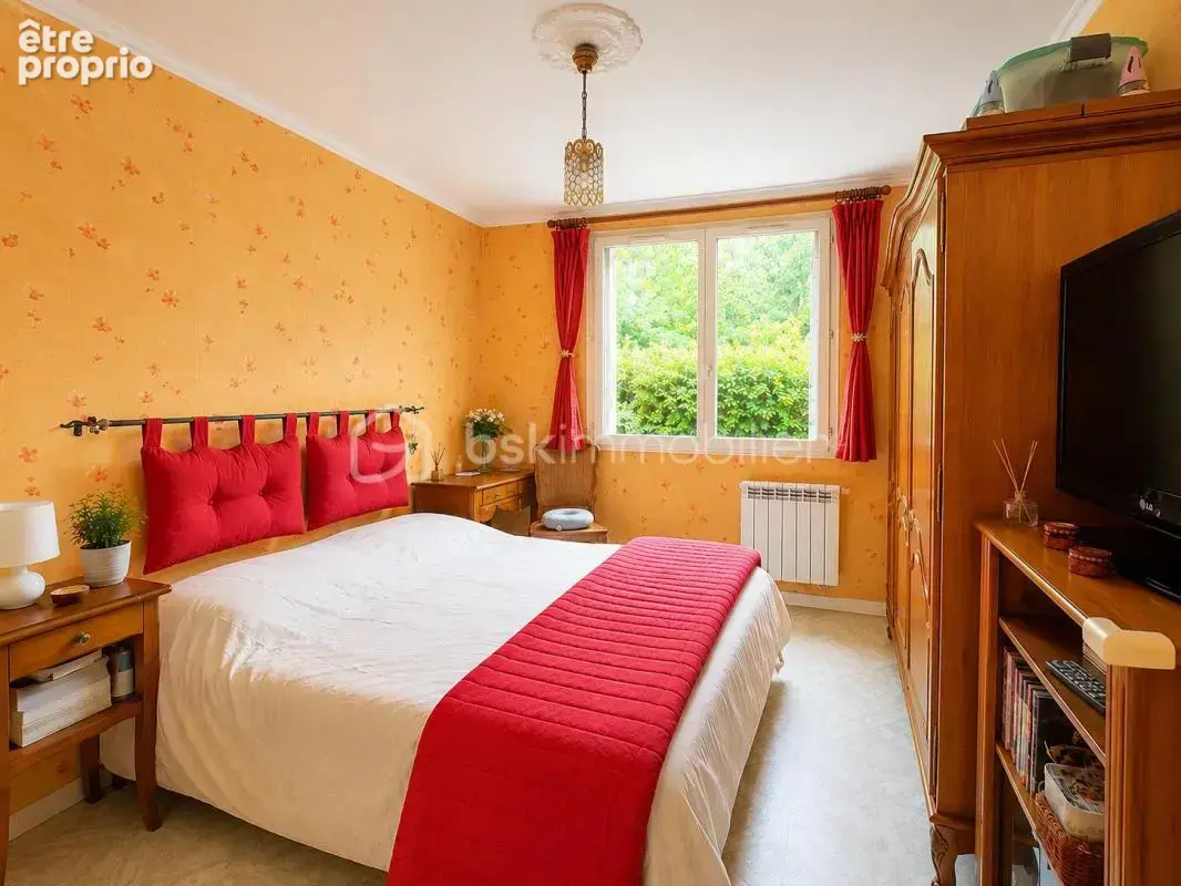 Entre CHARTRES et DREUX, maison de plein pied de 120 m² sur terrain plat et clos sans vis à vis de 2060 m² - photo 11