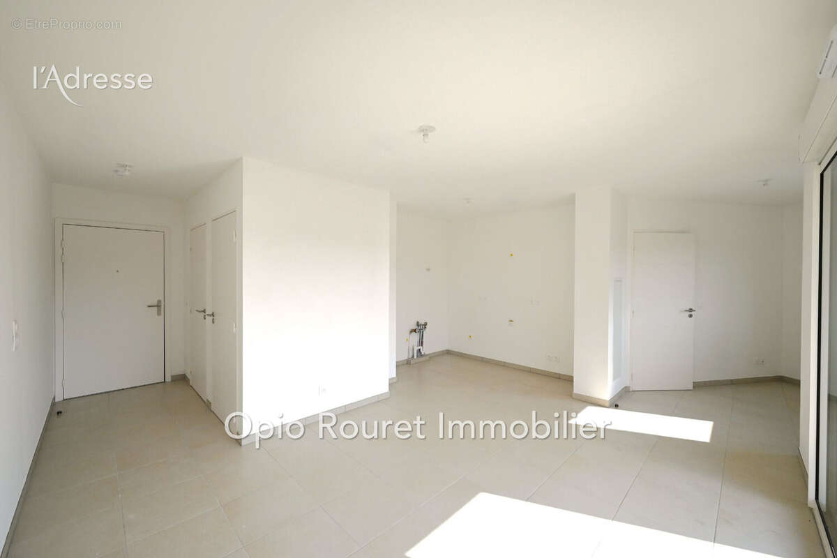 Appartement à LE ROURET