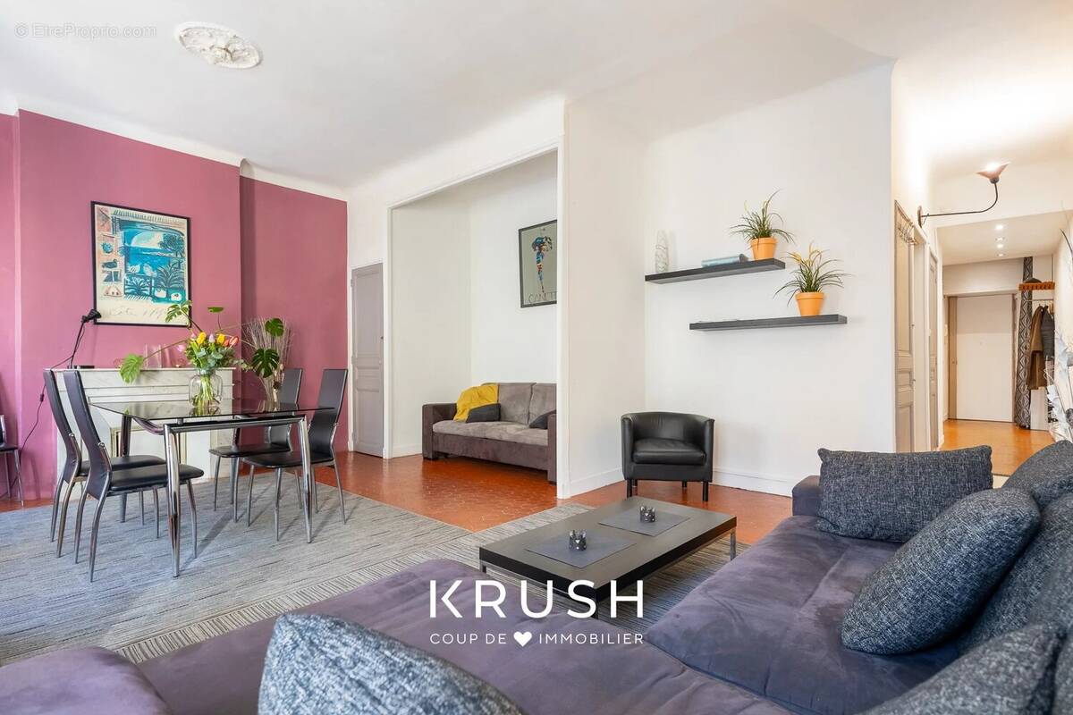 Appartement à MARSEILLE-1E