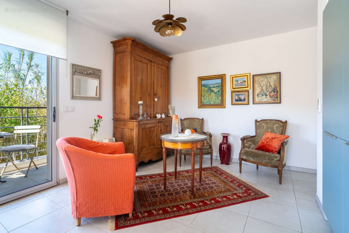 Appartement à SIX-FOURS-LES-PLAGES