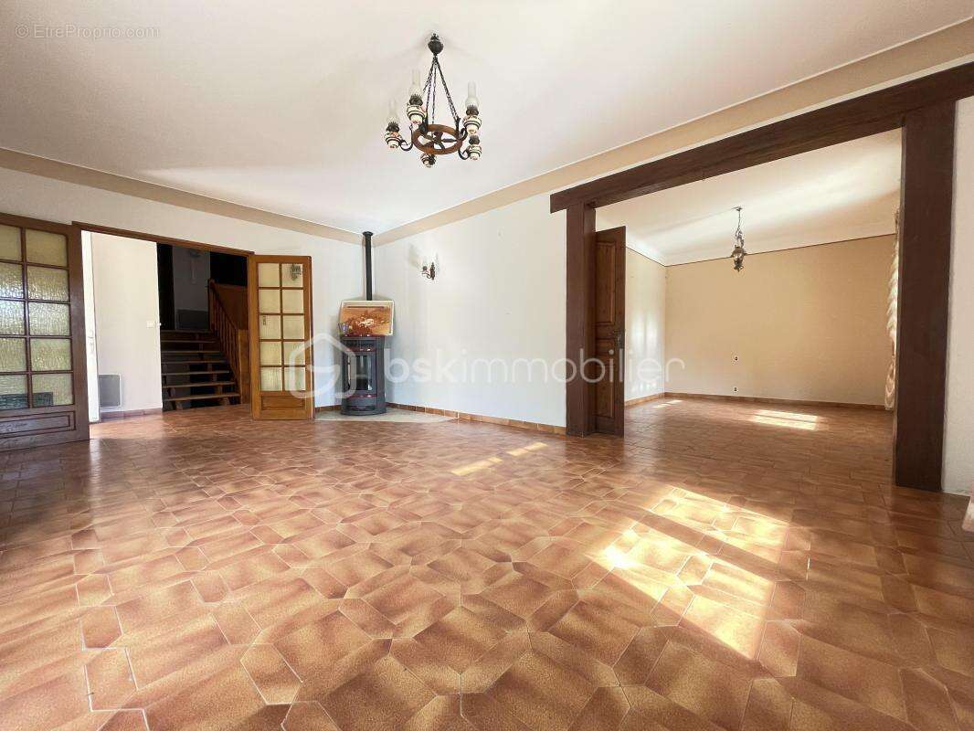 Maison à BAGNOLS-SUR-CEZE