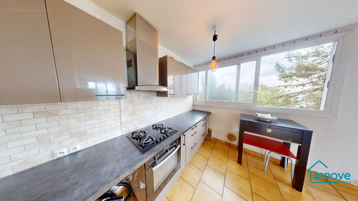 Appartement à SAVIGNY-SUR-ORGE