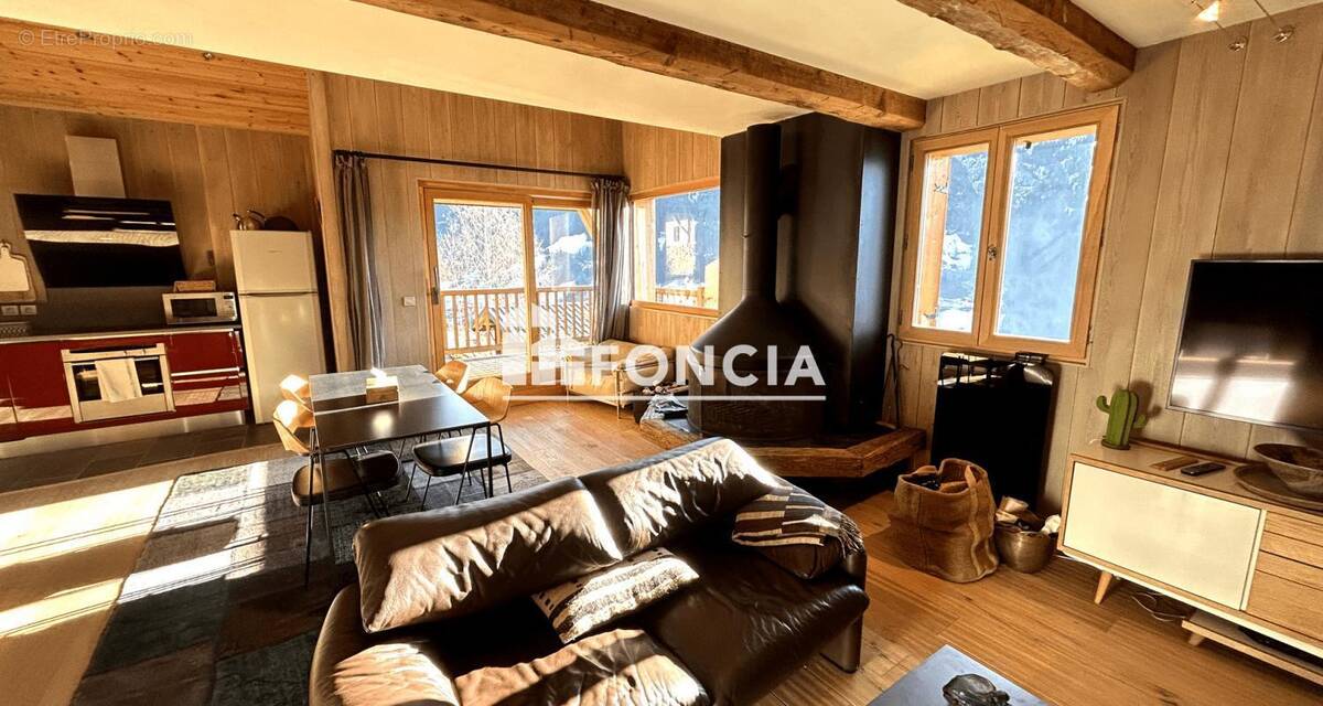 Appartement à HAUTELUCE