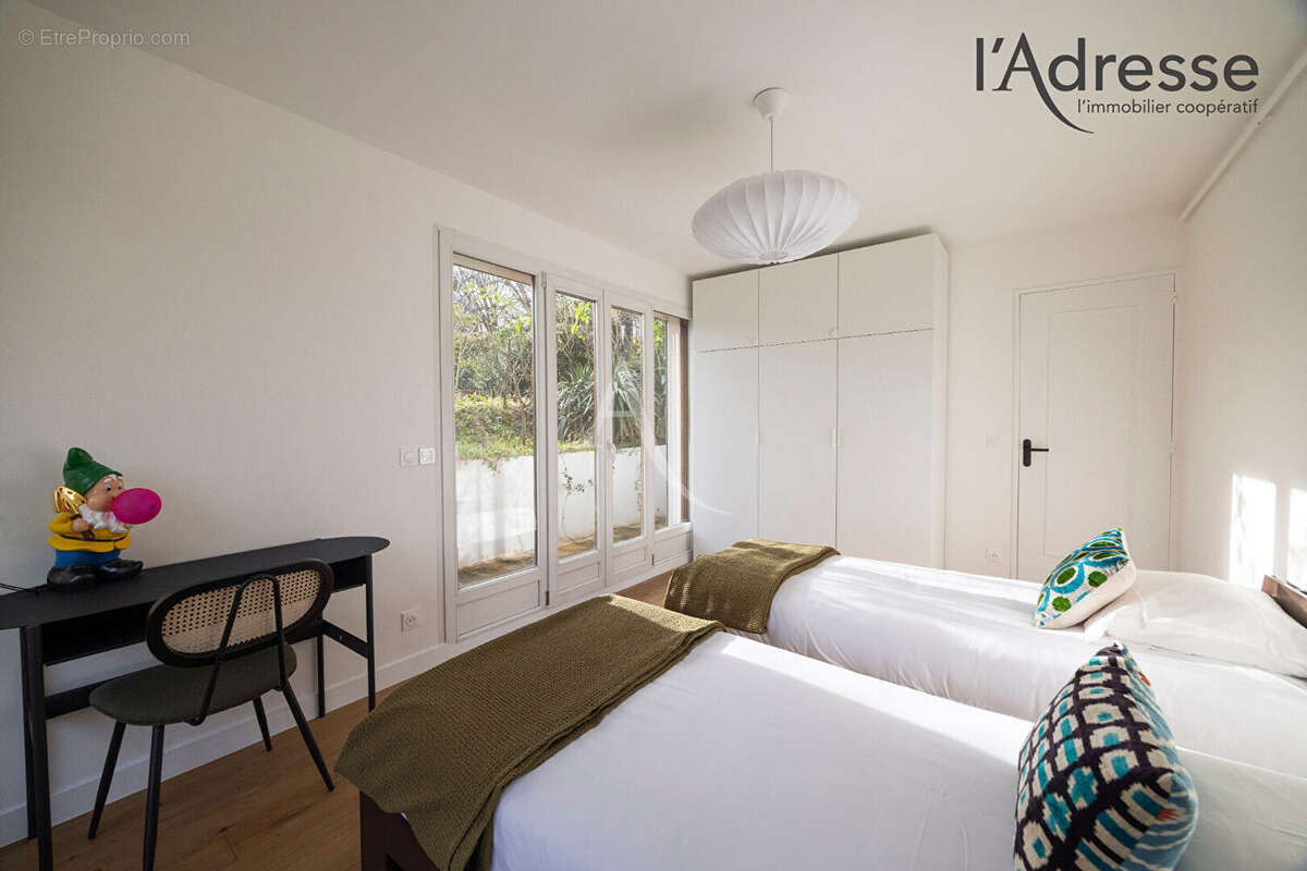 Appartement à SURESNES