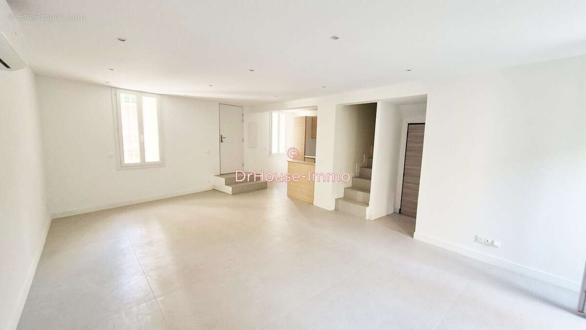 Maison à MARSEILLE-4E