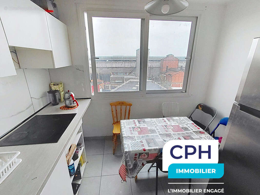 Appartement à AUBERVILLIERS