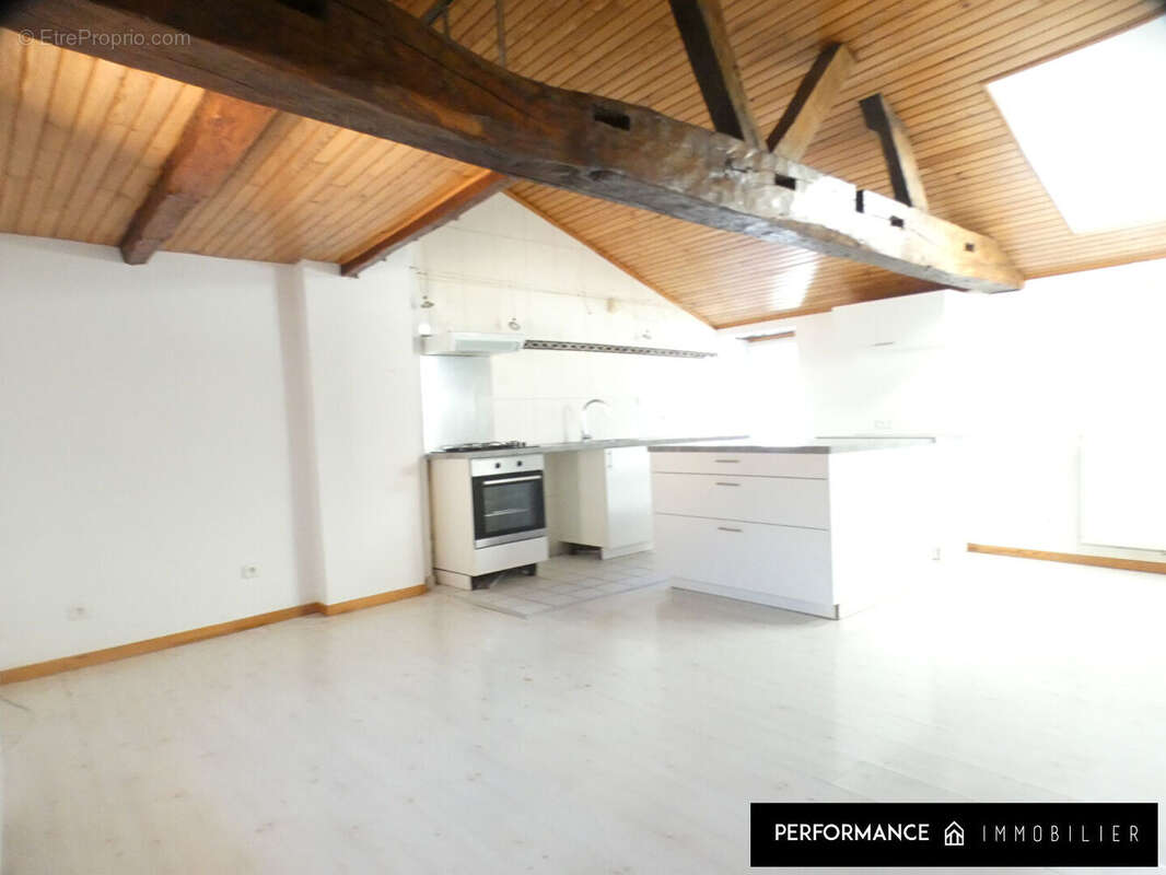 Appartement lumineux Toul 2 pièce(s) 74 m2 - photo 3