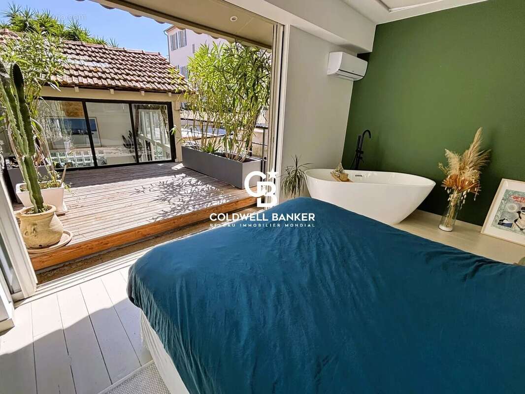 Appartement à HYERES