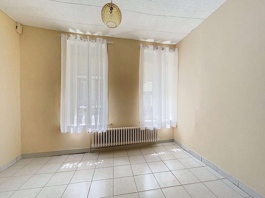 Appartement à LE CATEAU-CAMBRESIS