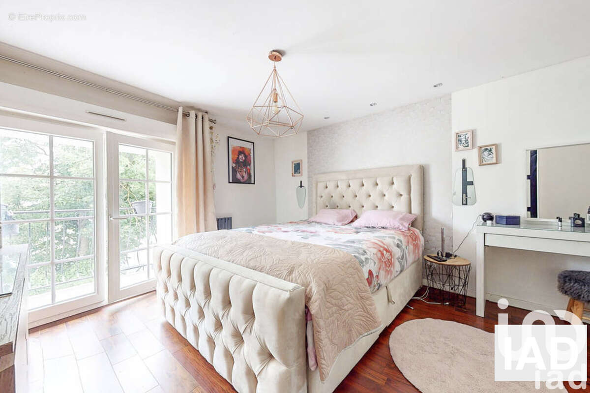 Photo 8 - Maison à SAINT-PIERRE-DU-PERRAY