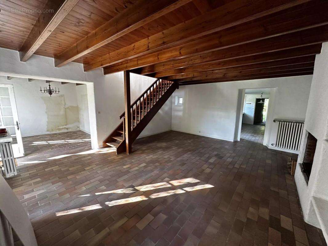 Maison à DOMPIERRE-SUR-MER