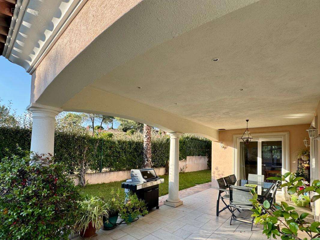 Maison à SAINT-RAPHAEL