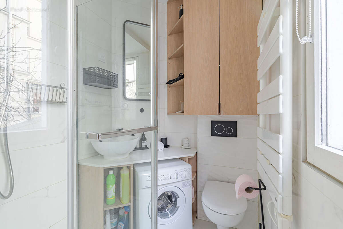 Appartement à PARIS-15E