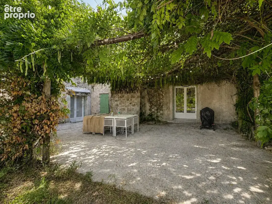 Maison 8 pièces 300 m² à vendre à Chabrac (16150) - photo 6