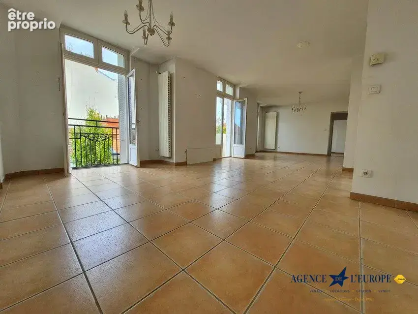 Appartement 6 pièces 117 m² à vendre à Vichy (03200) - photo 2