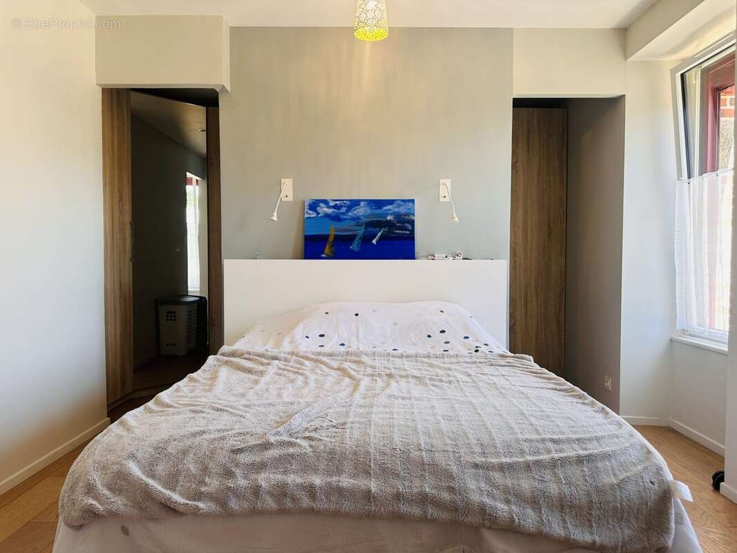 Maison 175 m² à La Genetouze  - photo 9