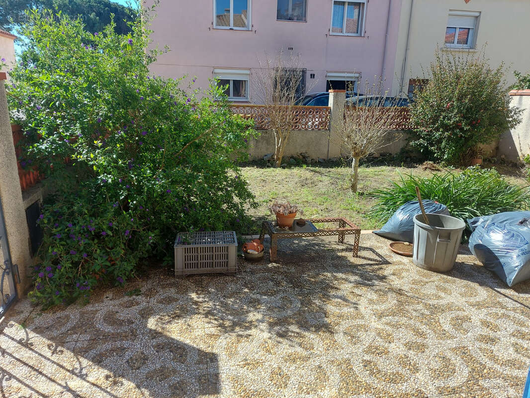 A Villelongue de la salanque grande maison de village avec potentiel - photo 23