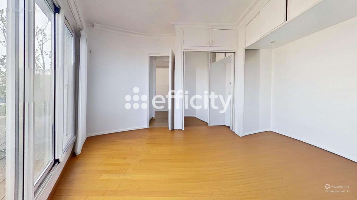 Appartement à PARIS-7E