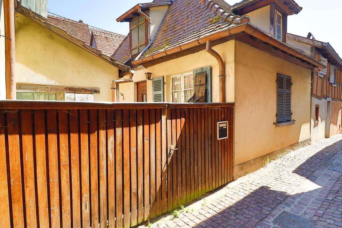 Ancienne propriété viticole au cœur de Riquewihr - photo 3