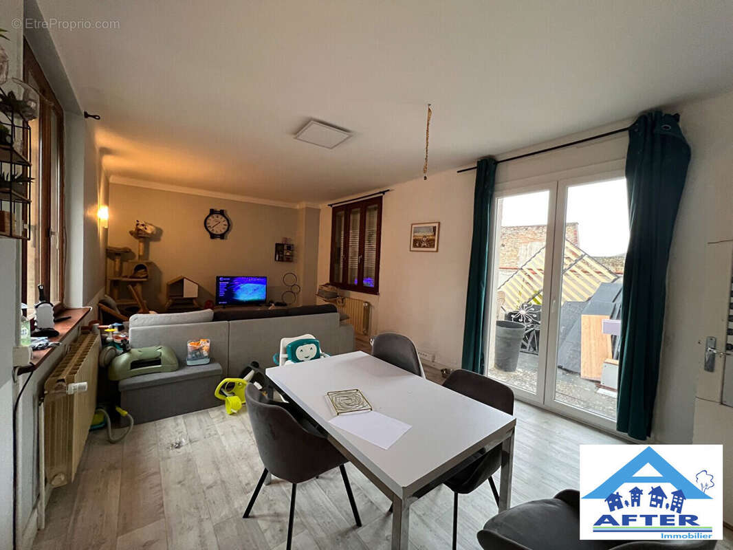 Commerce à SOMMERVILLER