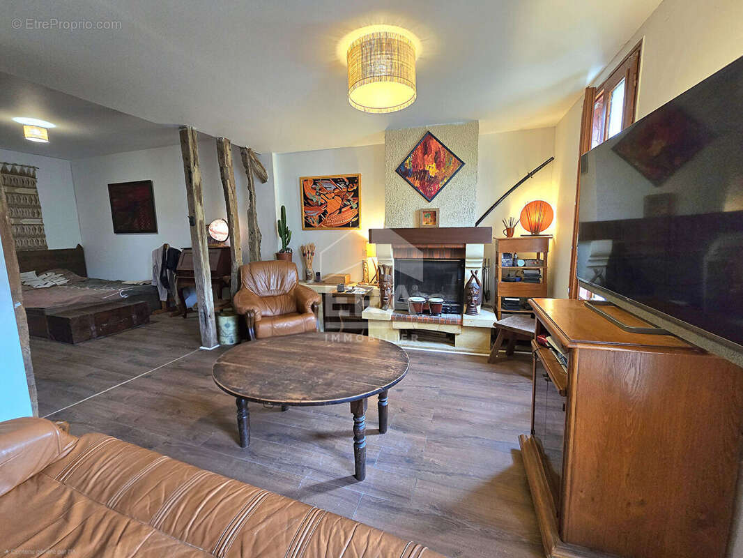 Maison à MONTPON-MENESTEROL