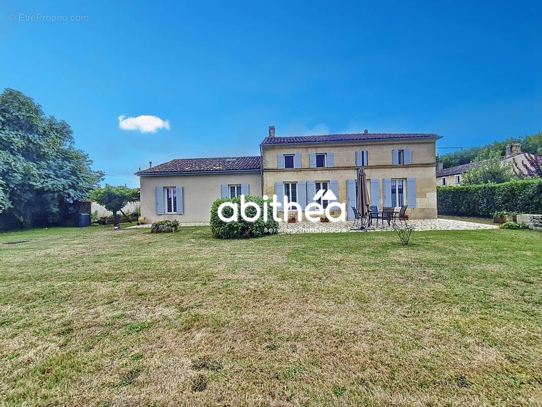 Maison à CHAMPAGNOLLES