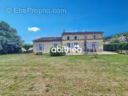 Maison à CHAMPAGNOLLES