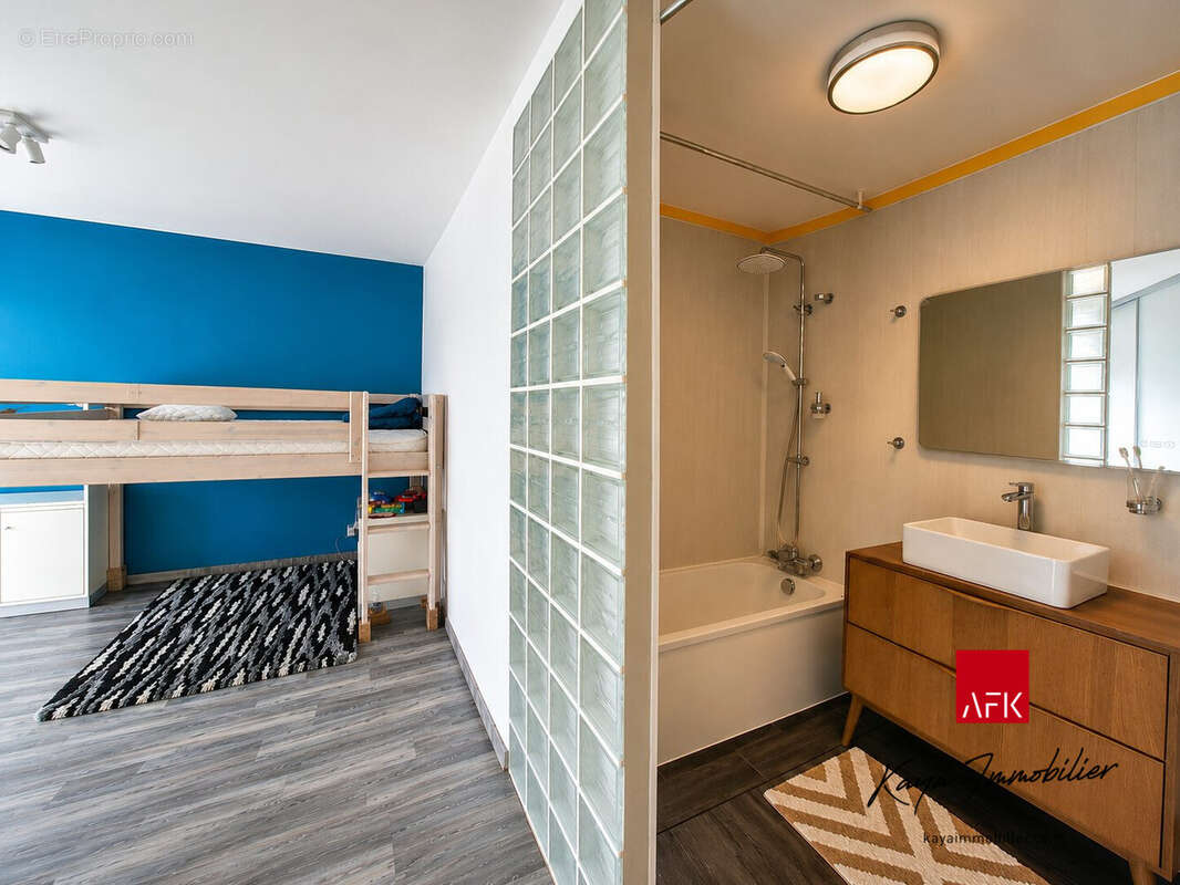 Appartement 63 m² à Ville-La-Grand  - photo 7