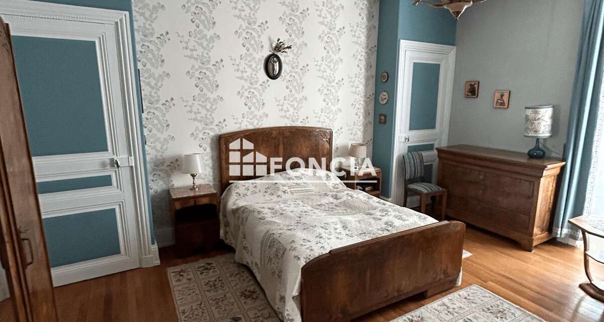 Appartement à LE COTEAU