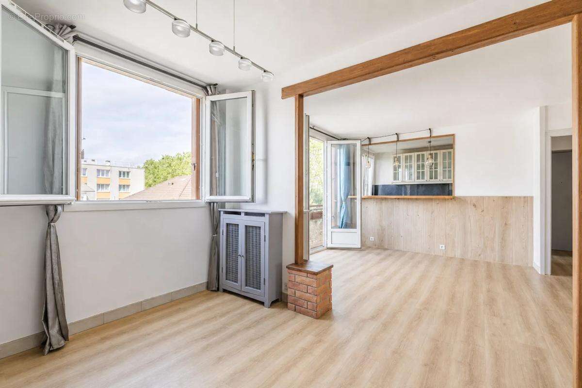 Appartement à COLOMBES