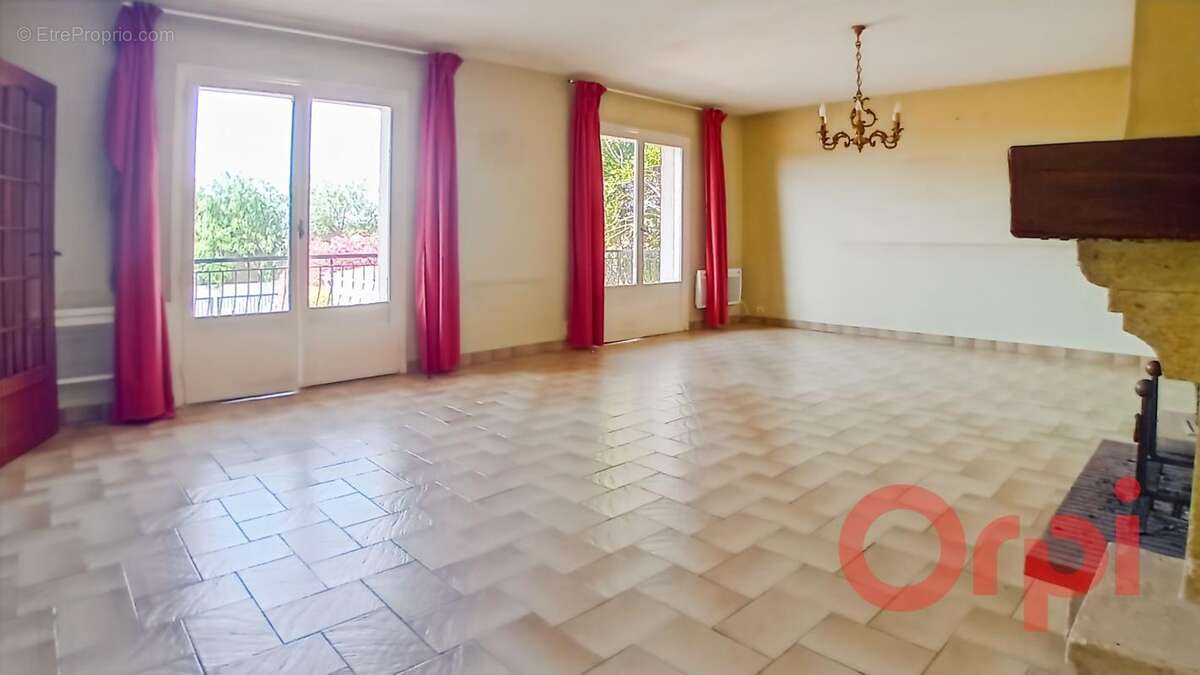 À Vendre : Grande maison familiale ou deux logements – 4 faces avec terrain à Sauvian - photo 3