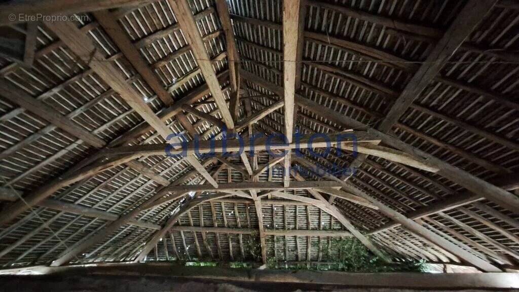 Maison à BEAUCROISSANT