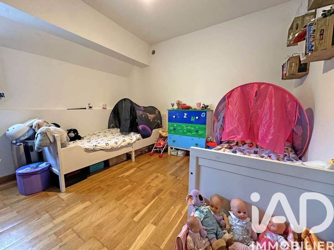 Photo 7 - Maison à VILLENEUVE-LA-GARENNE