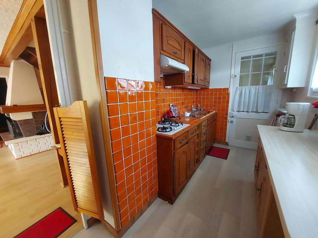 Maison à SAINT-ETIENNE-DU-ROUVRAY