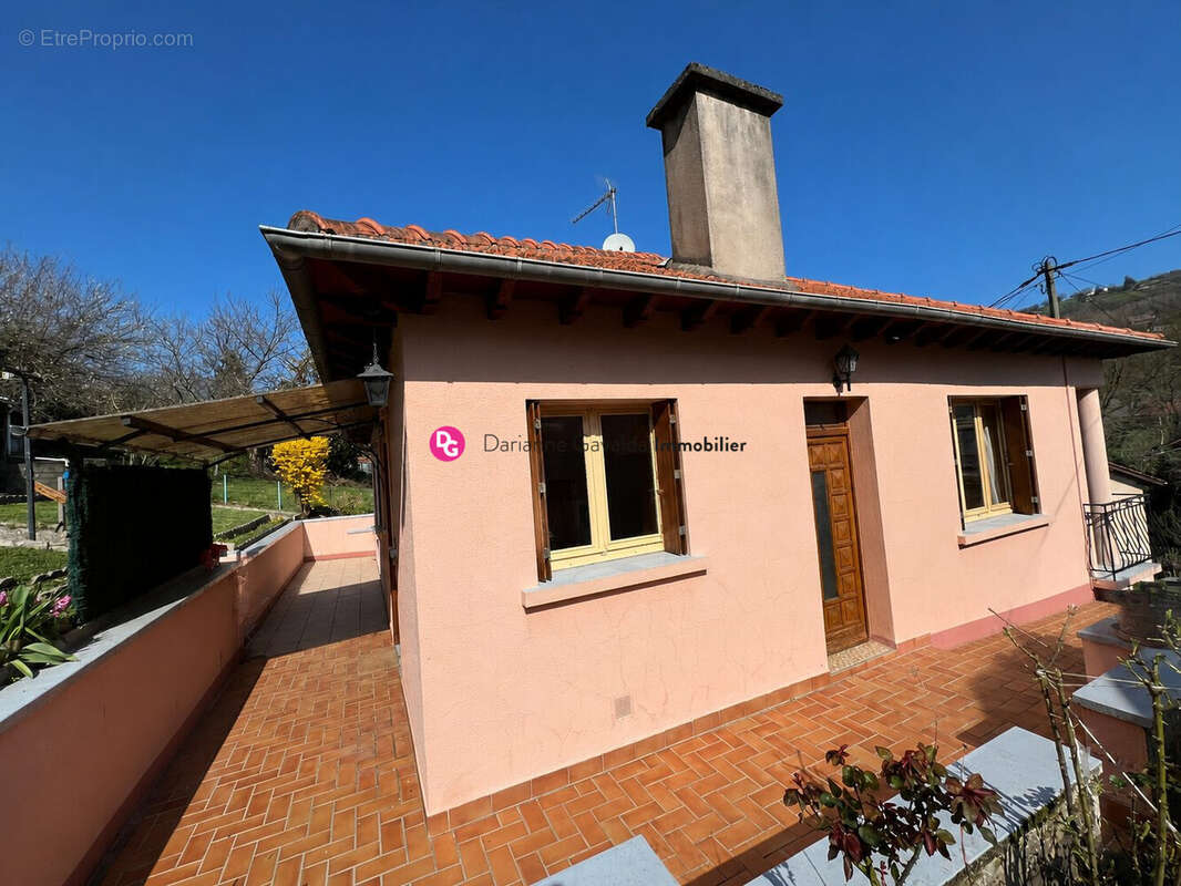 Maison 104 m² à Decazeville  - photo 2
